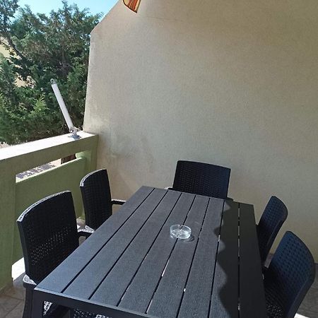 Apartmani Ana Вир Екстериор снимка
